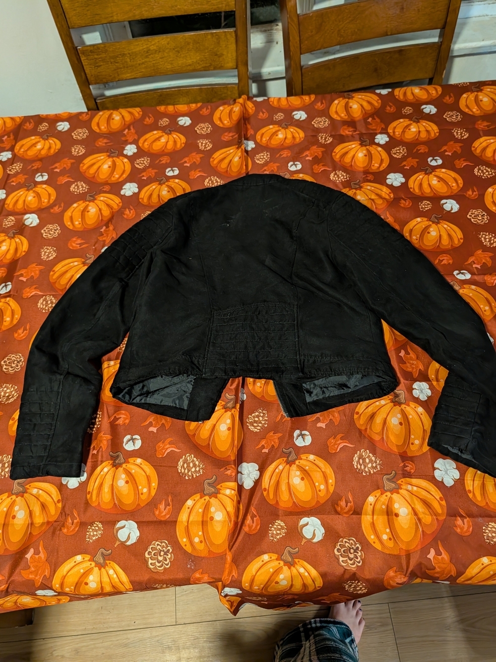 H&M Black Cropped Moto Jacket with Quilted Shoulders - Picture 6 of 6
